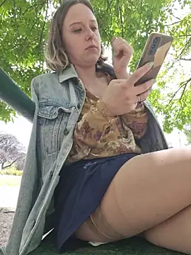 Public_Katrisha - 1 finger in my pussy
