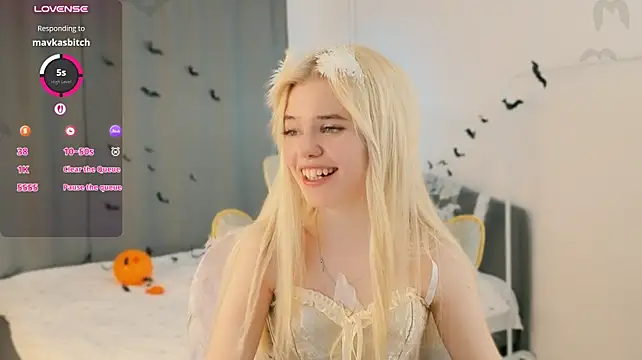 Mood_berry_ - sit on the bed