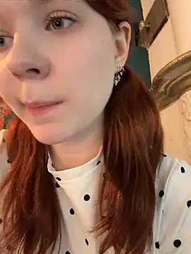 Freaky__Nikki - stick dildo to a shelf and do bj