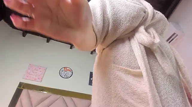 Karla_rossee - fisting in my pussy