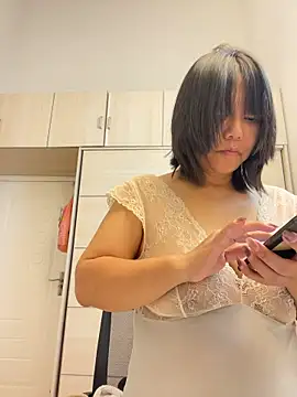 Tina626 - 肚肚饿了