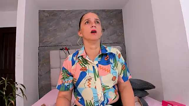 Lily_rose1 - control my toy