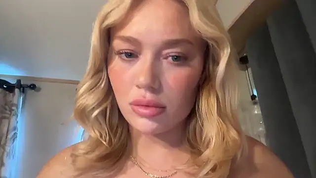Blissdimicco - tongueee out and tits out 4 u bby xx