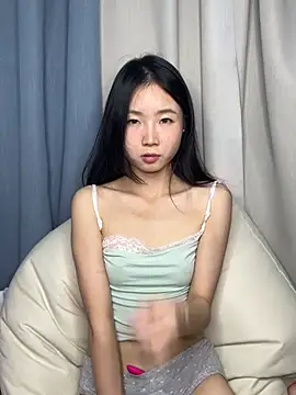 Queen-TT - 姐姐妹妹洗澡秀