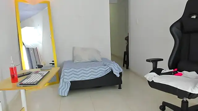 BWW-CINDY11 - Flash pussy! 🌸