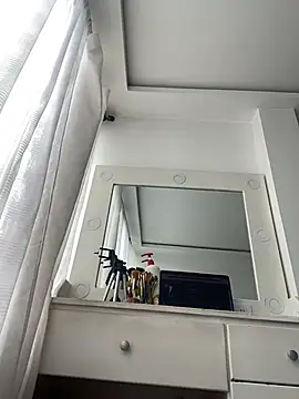 Abigail_Cowen - SHOW ASS IN DOGGY AND PLUG 🍑