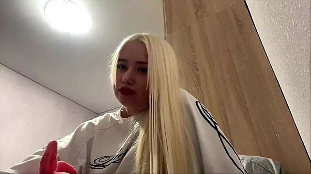 Hollyrallanna - Get up and show what I'm wearing today