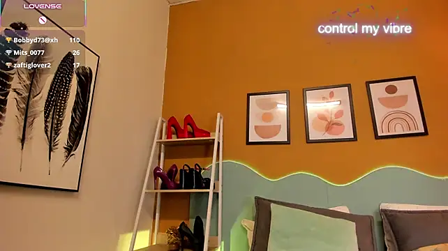 Roxanamilf_ - pull my nipples + lick