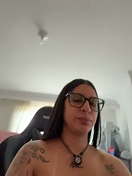 Charlotte_stevenss_ - Control of my toy for 5 minutes :wink: