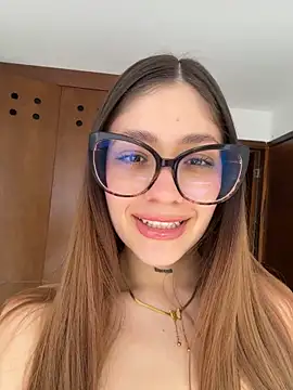 ZaraCarterX - DOGGY + FINGER MY PUSSY & SPANK ME