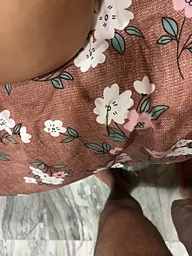 Punjabicouple1122 - show boobs