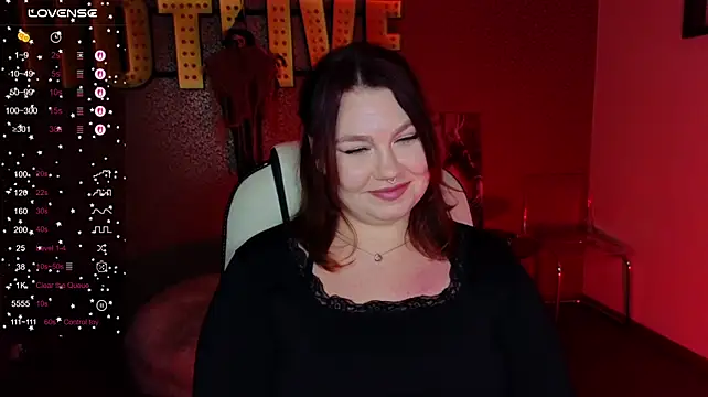 Lilumytrend - spanking in doggy