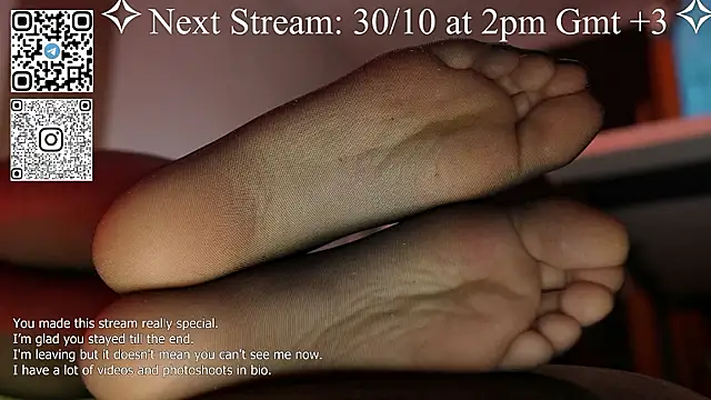 MrsTenderBeast - Tease Legs