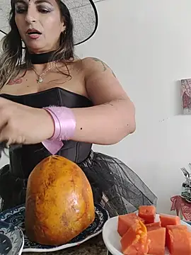 Marilyn_love6969 - Fingering and sucking fingers.