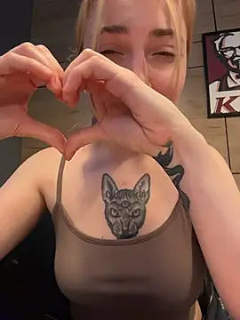 Sunny___Bunny - cum in kfc