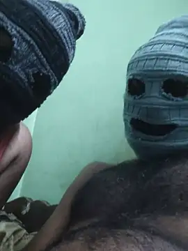 Malluaamistrip - Pussy shaving in live🪒