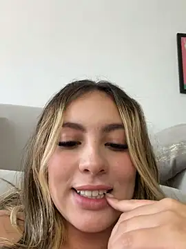 Cloee_Rainbow1 - Delicious blowjob + eye contact 🥵👅🍆
