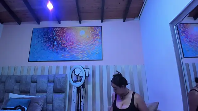 Nina_glow - doggy style—shake that big ass