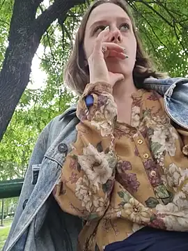 Public_Katrisha - Spank my ass 5 times