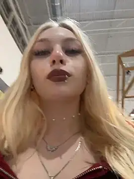 AngelinaTous
