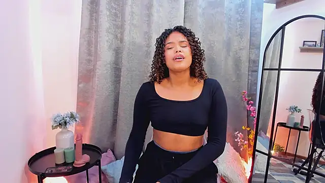 Amelia_bss - Pants off slowly 💥FLASH ASS 💥