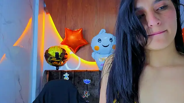 nyx_kitty_a's Live XXX Chat