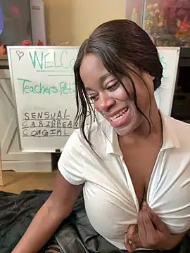 TikaMoonX - TEACHERS PET REWARD TIME🎃