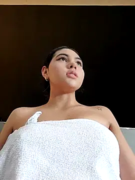 AlinnaRosee_