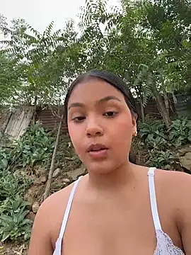 Baby_morena12 - Squirt in my virgin pussy + finger in my