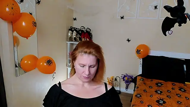 FoxySophia - take off your shorts 👻