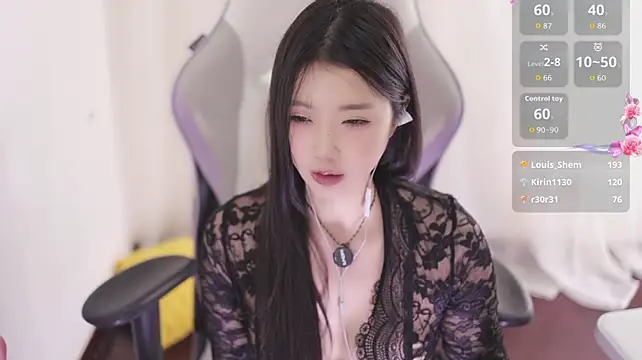 Kitty_baby77 - 完成任务舔哥哥的大肉棒