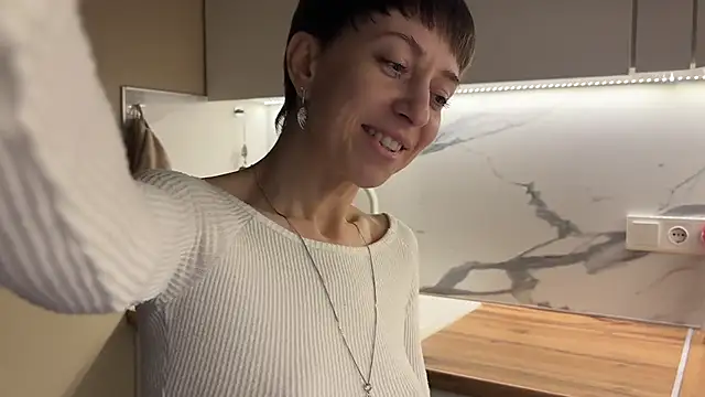 Daniellia_ - doggy pose