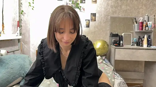 SharylGarret - Dance no shirt
