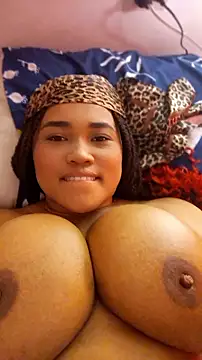 PlacerTallaXXX - Oil my big boobs 💦💦💦