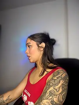 Isabella-Teen - Flash Tits🍒