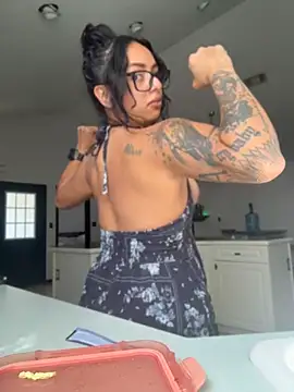 Controllercutie - Play with big clit!