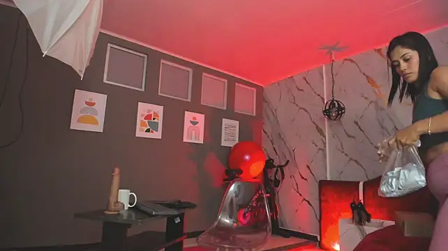 Cristal_crossfitx - rub my pussy + control toy 2 minutes