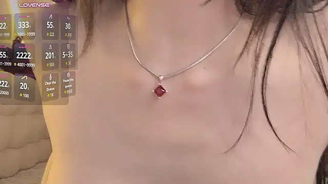 IvyMiss102 - oil tits