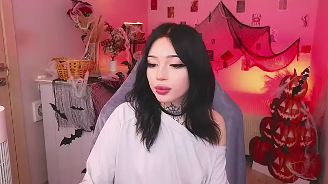 Emma_Kirks - Get up and spin around naked