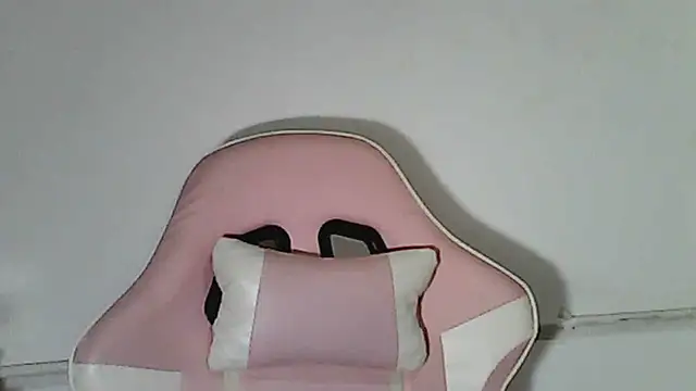 Owly_bloom - plug master race