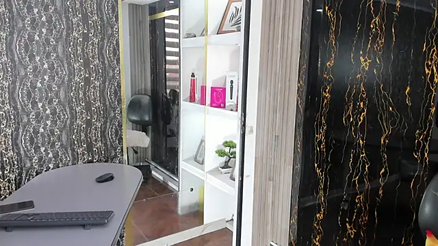 MirandaRossi - Slap pussy