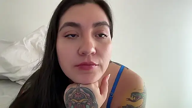 KathiaJenner - Rub my hard nipples 🍒🔥