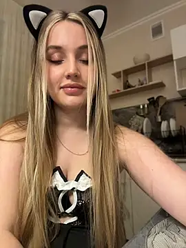 IvySugar - I’ll show you my tits for 5 seconds.