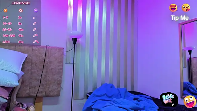 Ashley__foxx_ - doggy style with a finger in the ass