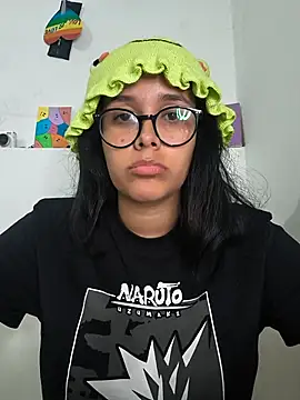 Annya-sweet - I'm sending you my video of tits, dildo,