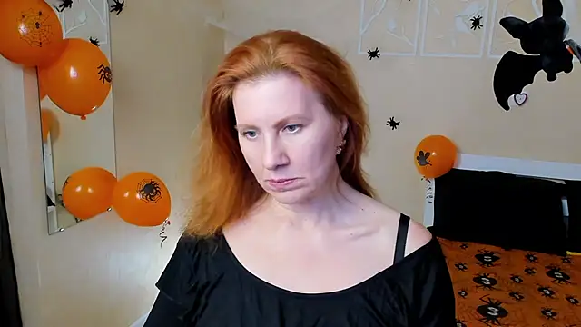 FoxySophia - Show you my long legs 👻