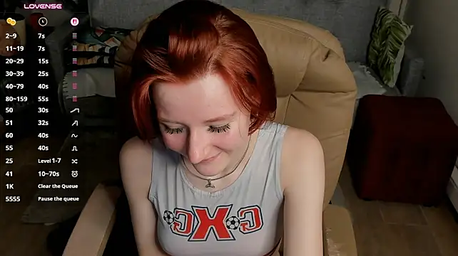 LallyLally_ - take off skirt and shake ass