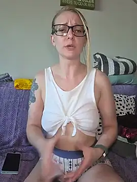_Karizma_ - ✨️ TITTIES ✨️