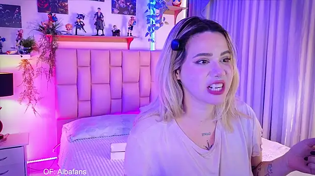 AlbaismynameX - Strip Tease 🔥