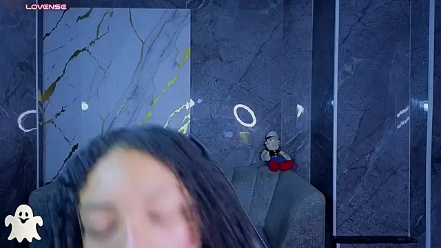 Violeth_b - show ass + oil + slap x20